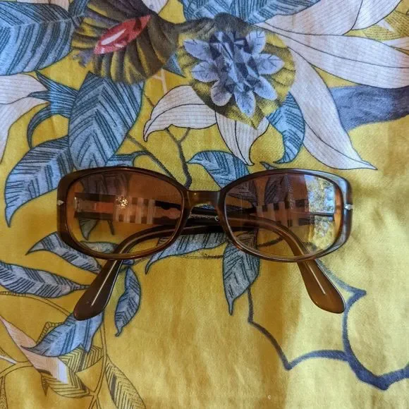 Persol Rati 2002-S Vintage Sunglasses Tortoise Persol 002 Tortoise Shell Sunglasses main image 3